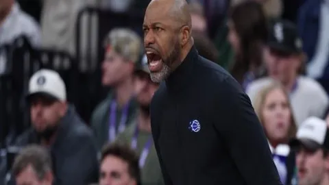 艾克森破门元敏诚自摆乌龙，广州队2-0力克深圳队